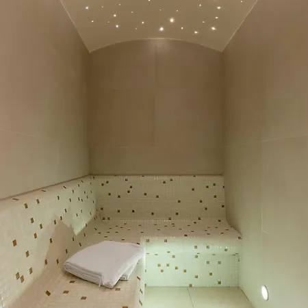 Black Door 4* Paris