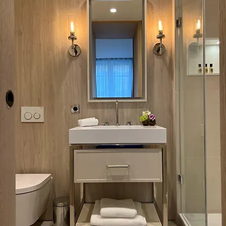 Apart-hotel Black Door 4*