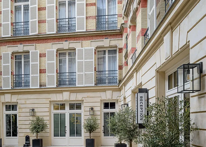 Aparthotel Black Door