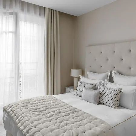 Appart hôtel Black Door