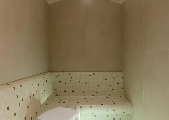 Black Door 4* París