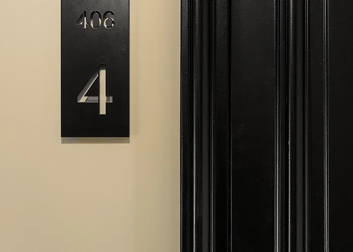 Apartahotel Black Door