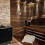 Black Door Aparthotel 4*